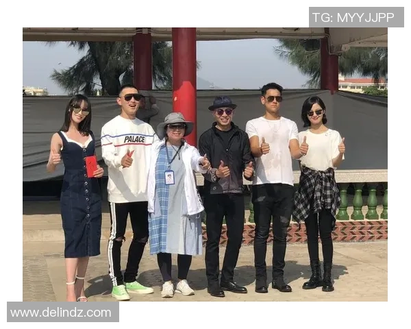 《跑男邀请足球巨星加盟引爆热议阵容曝光瞬间引粉丝疯狂》